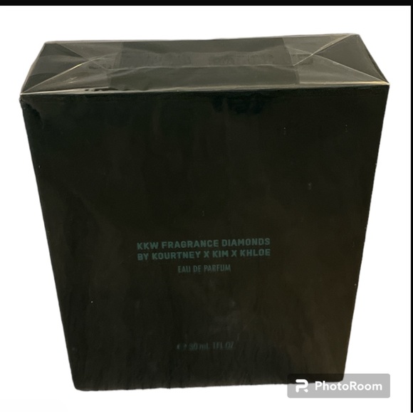 ❌SOLD ON Ⓜ️❌ KIM EMERALD DIAMOND BNIP Authentic Picture added - Picture 7 of 7